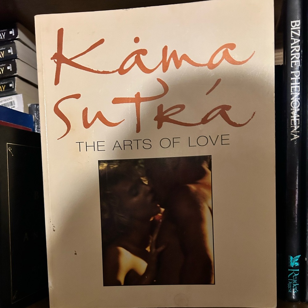 Assorted Books - Picture 10 of 11